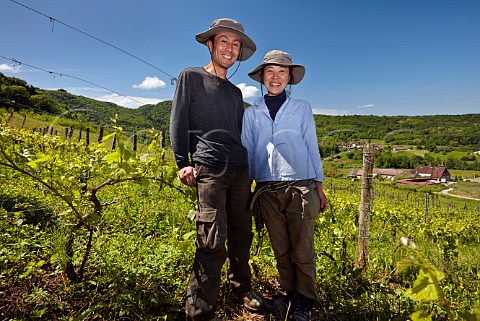 Кенжиро Кагами и его жена Майуми на виноградниках Шардоне